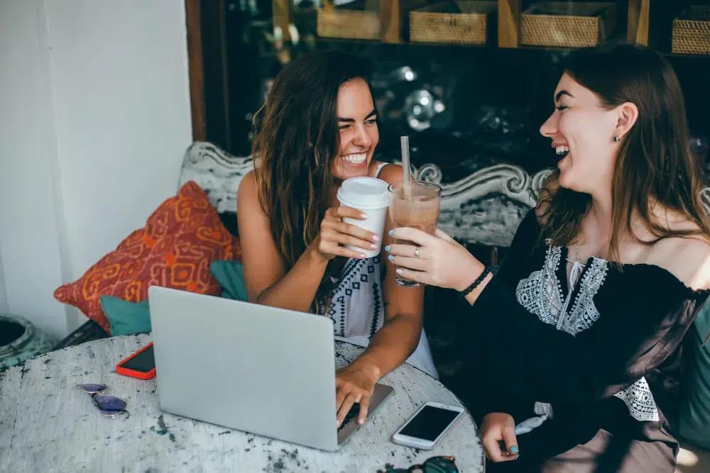 Benefits of Online Friendships