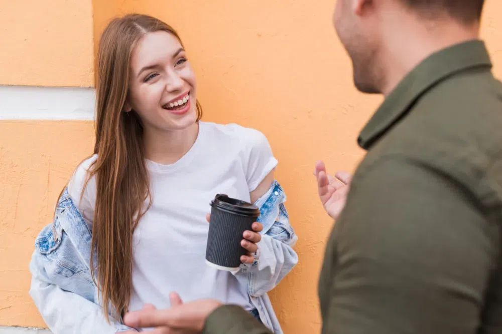Top Tips on How to Talk to People Online